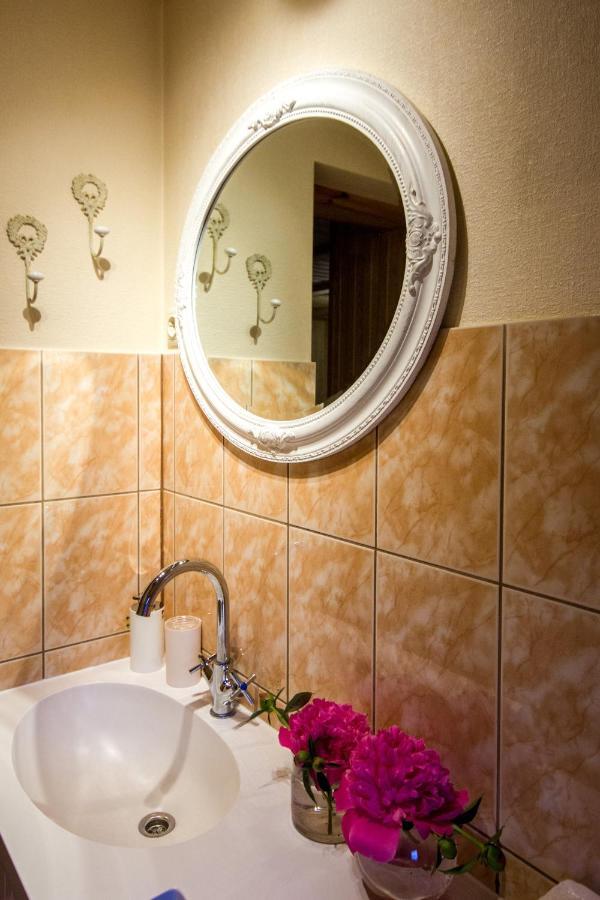Flower Apartment Ventspils Exterior foto